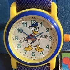 Vintage Donald Duck Disney Lorus Analog watch Box Papers Never Used