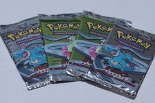 2000 Pokémon Neo Genesis 1st Edition Booster Pack - NON-HEAVY PACK