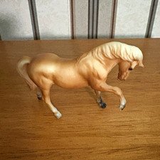 Breyer G1 Matte Palomino Quarter Horse Mare Made 1976-1987 HTF # 5048