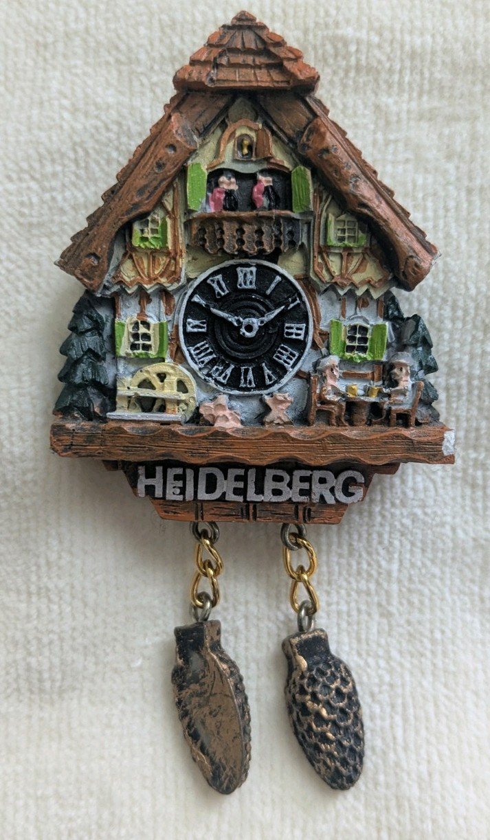Dining Heidelberg Cuckoo Clock Tourist Souvenir 3D Resin Fridge Magnet Craft