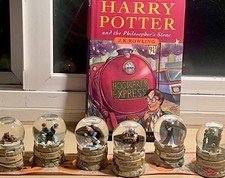 Hallmark Warner Bros Harry Potter Sorcerer’s Stone 6 Challenge Snow Globes 2000
