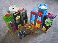 Imaginext DC Super Friends Flight City Batman & Superman Playset w Figures & Car