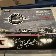 Revell Dale Earnhardt 20 Piece Train Set HO Scale Diecast Train Collection 1/64