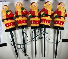 Vintage Blow Mold Santa Lighted Lawn Stakes Set of 5 Christmas Yard Lights Works