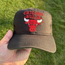 Vintage Chicago Bulls Hat Cap SnapBack NBA 1990s MJ Youngan Black G Cap