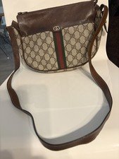 vintage-gucci-crossbody-bag