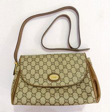 vintage-gucci-crossbody-bag