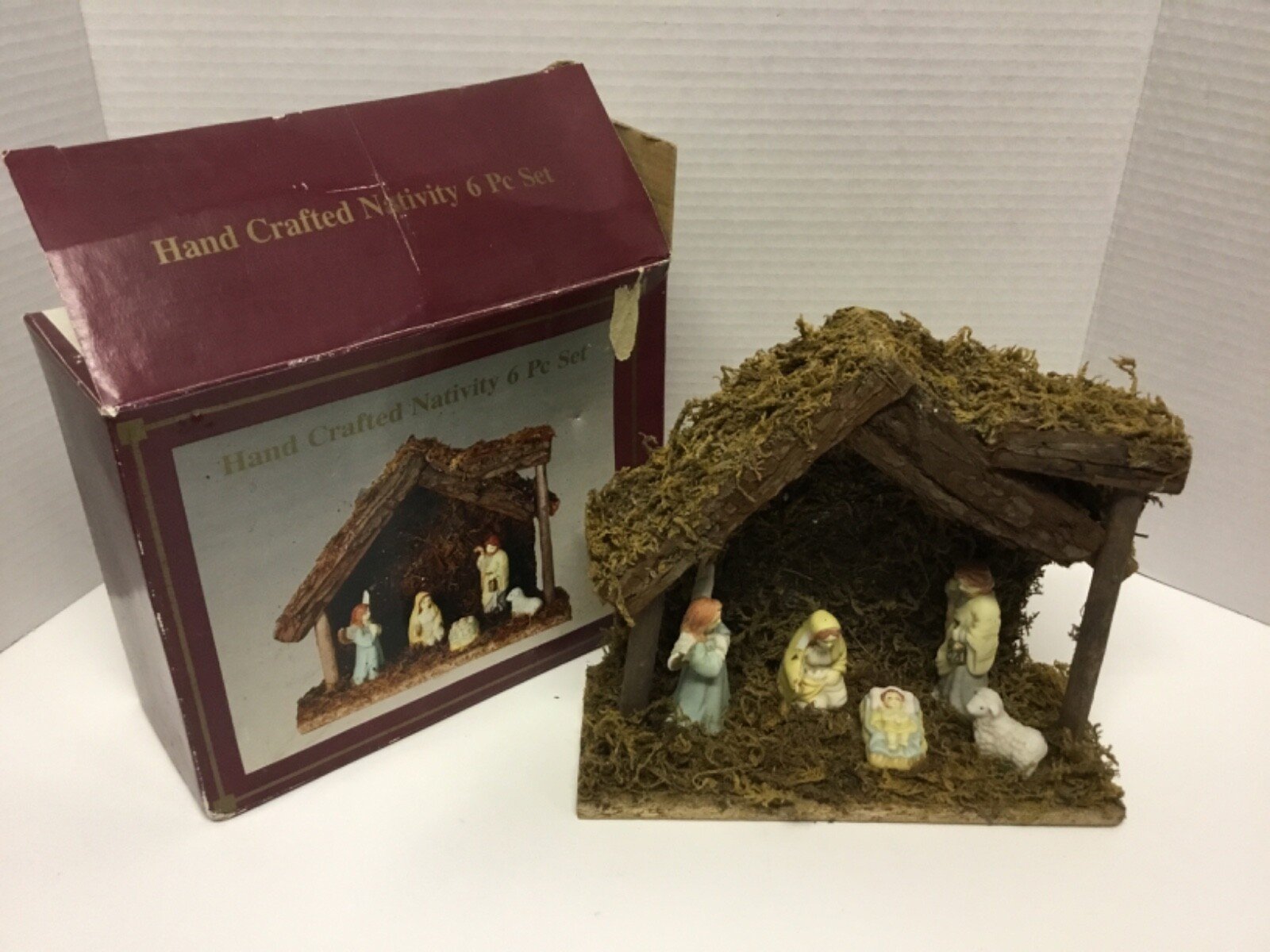 porcelain-nativity-set-with-stable