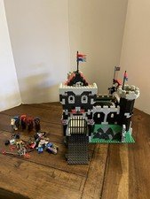 1992 LEGO Castle Black Knights castle 6086 Mini Figs Vintage Incomplete
