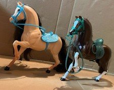 +2 Classic Barbie Horses Emerald Horse and Show Parade Star Stomping Horse