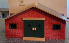 Breyer Deluxe Stable/Barn 59209 for Stablemates Barn Only/No Accessories Retired