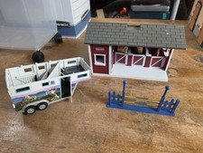 breyer-stablemates-barn