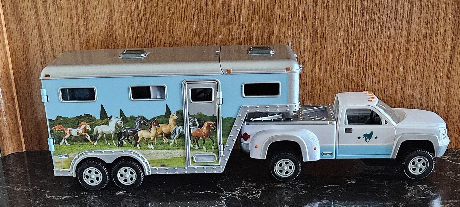 Breyer Stablemates Blue & White Truck & Gooseneck Horse Trailer Retired Set 5349
