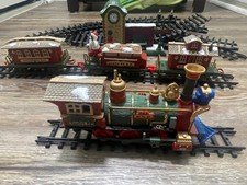 New Bright THE HOLIDAY EXPRESS # 178 Train Set Christmas Train Set used-parts