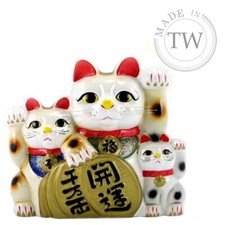 New Japanese 12" H Maneki Neko Triple Family Cat Figurine/ Coin Bank/7933