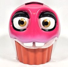 SPIRIT HALLOWEEN MR CUPCAKE CERAMIC COOKIE JAR FIVE NIGHTS AT FREDDYS FNAF 2026
