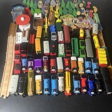 Thomas the Train and Friends Wooden Magnetic Train Engines & Cars HUGE LOT!
