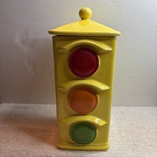 Vintage 70s McCoy traffic light cookie jar - stop light 1970s