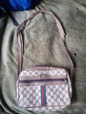 vintage-gucci-crossbody-bag