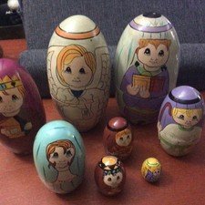 Vintage Nativity 1993 Christmas Nesting Dolls 8 Piece Set Hand Painted Decor