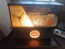 vintage-lighted-beer-clocks