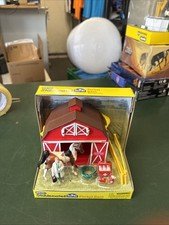 breyer-stablemates-barn