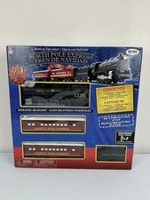 EZTEC NORTH POLE EXPRESS 29 PIECE CHRISTMAS RED TRAIN SET BATTERY OPERATED