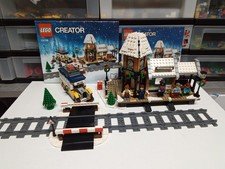 LEGO 10259 Winter Village Christmas Train Station With Minifigures And Manuals