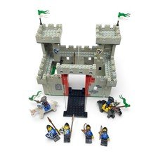 Vintage LEGO Castle Set 6073 Knight's Castle 99% Complete 1984 (READ)