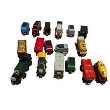 Vintage Thomas The Train Wooden Mixed Lot of 17 Cars / Engines Vtg SEE PHOTOS