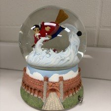 2001 Enesco Harry Potter Quidditch Water Ball/Snow Globe, Spins W/Music - Mozart