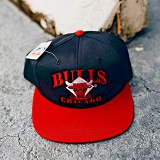 Brand New Vintage Deadstock 90s CHICAGO BULLS Snapback Hat NWT