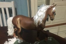 Breyer Breyerfest 2021 SR Seurat #711496 Matte Gypsy Horse Palomino VGC
