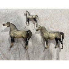 Breyer Horse Family Set Unisex OS Dappled Grey Good 3 Piece Model Lot