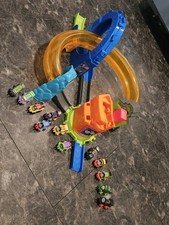 Thomas and Friends Minis Boost 'N Blast Stunt 12 Mini Trains Incomplete Works!