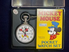 mickey-mouse-pocket-watch