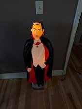Vintage Dracula Featherstone Halloween Blow Mold Bela Lugosi Union Decor READ!