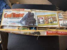 VINTAGE Life-Like Trains Coal Hauler Electric Train Set HO Scale Very nice!!