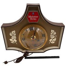 vintage-lighted-beer-clocks