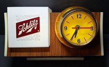 vintage-lighted-beer-clocks